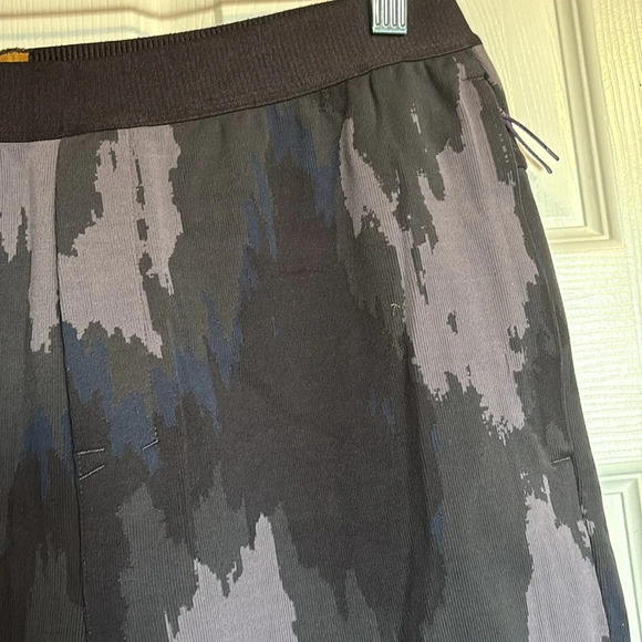 Lululemon Take The Moment men’s black jogger sweatpants size large - Picture 5 of 10